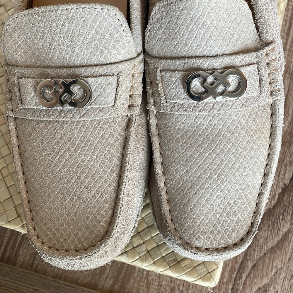 Cole Haan Shelby Logo II Beige Suede Driver Loafer 7.5 US - Picture 3 of 13